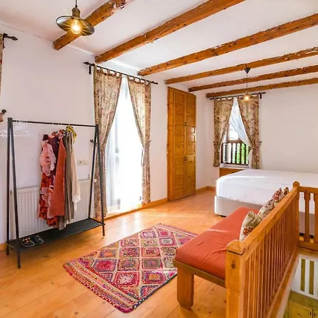 Zehra's Little House, Old Town, Kalkan *